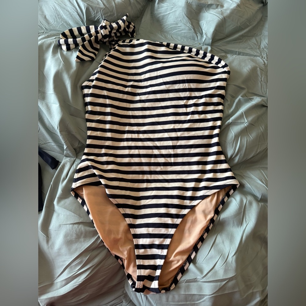 Striped One-Shoulder Swimsuit